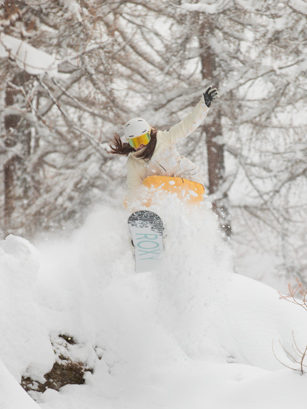 4 RAINA - Gray 23SN067 Roxy