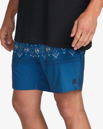 Surftrek 17"  24A321503