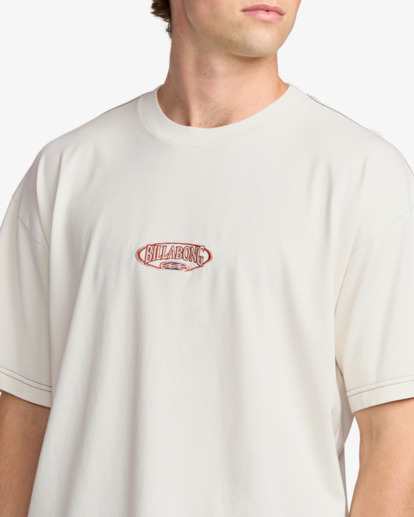 billabong, Bad Dog Og - Camiseta de manga corta para hombre, CEMENT (cem) Bad Dog Og - Short Sleeve T-Shirt for Men  24A353527