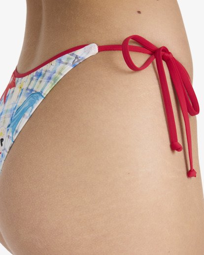 Lottie Hall  24O231621