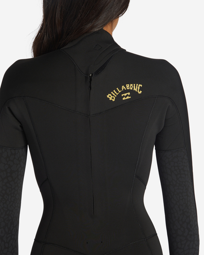 5/4mm Synergy - Back Zip Wetsuit for Women  ABJW100134