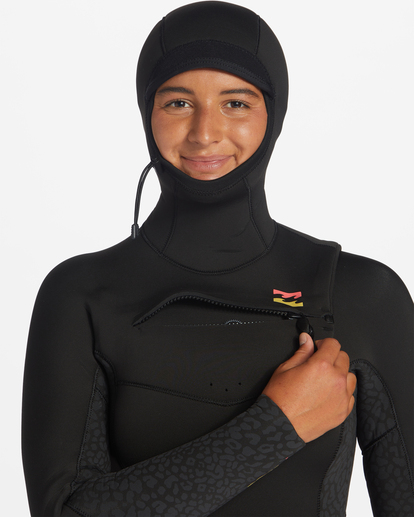 5/4mm Synergy - Hooded Chest Zip Wetsuit for Women  ABJW200100