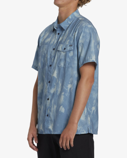 Surftrek Perf - Short Sleeve Shirt for Men  ABYWT00195