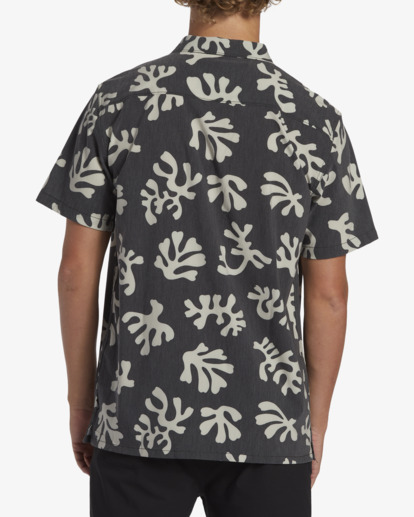 Coral Garden Surftrek - Short Sleeve Shirt for Men  ABYWT00270