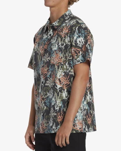 Coral Garden Surftrek - Short Sleeve Shirt for Men  ABYWT00270