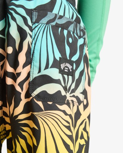 Radiant Layback - Swim Shorts for Boys 8-16  EBBJV00133