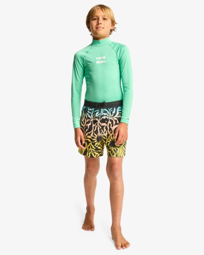 Waves All Day  EBBWR00100