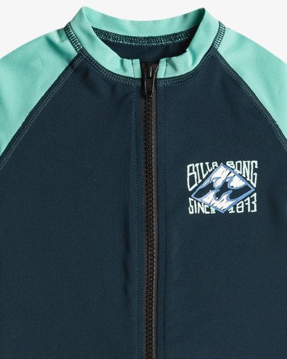 Boxed In  EBTWR03000