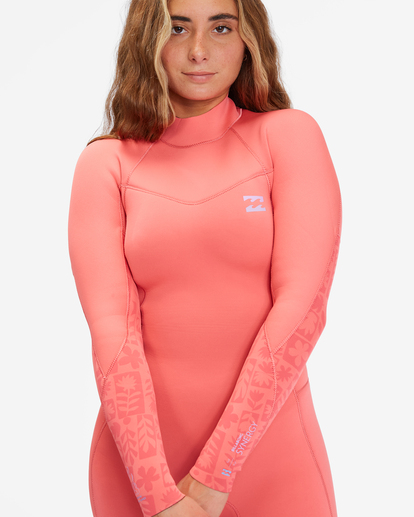 billabong, 4/3mm Synergy 2022 - Back Zip Wetsuit for Women, VINTAGE CORAL (0401) 4/3mm Synergy 2022 - Back Zip Wetsuit for Women  F44F38BIF2