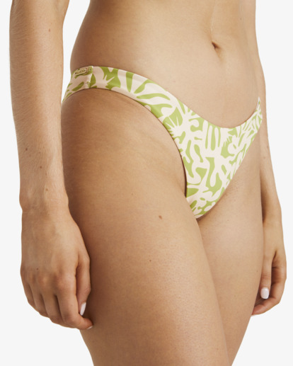 Palm Grove - Moderate Coverage Bikini Bottoms for Women  UBJX400540