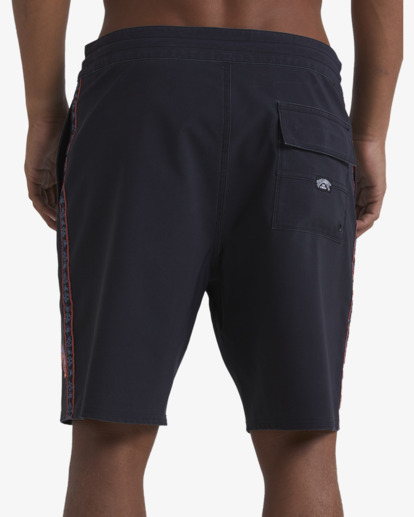 King Stingray Placement Lo Tide 19" - Swim Shorts for Men  UBYBS00168