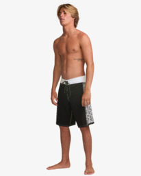 3 Scoop Pro 20" - Performance-Boardshorts für Männer Schwarz 24A081510 Billabong