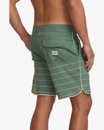 6 73 Low Tide 17" - Board Shorts for Men Brown 24A081514 Billabong