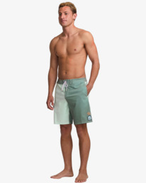 8 Sunshine 17.5" - Lo Tides Boardshorts for Men Green 24A081529 Billabong