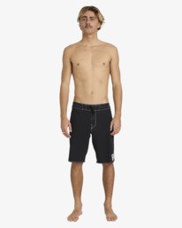 4 Otis Flag Dbah Pro 19" - Boardshorts für Männer Schwarz 24A083583 Billabong