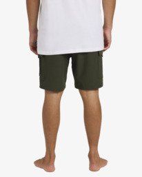 2 Surftrek Cargo Hybrid - 18" Cargo Hybrid Shorts for Men  24A322501 Billabong