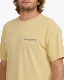 2 Suspects Premium - T-shirt de manga curta para Homem Amarelo 24A524501 Billabong