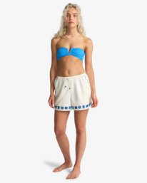 1 Wanderer Sun Stamp - Elastische Shorts f&uuml;r Frauen Weiss 24B091608 Billabong