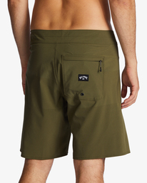 7 All Day Airlite - Boardshorts für Männer Grün ABYBS00382 Billabong