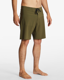 6 All Day Airlite - Boardshorts für Männer Grün ABYBS00382 Billabong