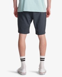 2 Crossfire Solid 20" - Unterwasser-Shorts f&uuml;r M&auml;nner Schwarz ABYHY03002 Billabong