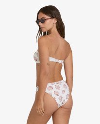 8 Sandy Shells Bondi White BL000312 Billabong