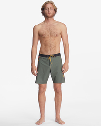 7 Wrangler United By Pro 18" - Boardshort da Uomo Brown D1BS35BIS2 Billabong