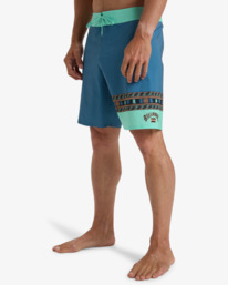 6 Burleigh Pro 18" - Boardshort Performance pour Homme Bleu EBYBS00116 Billabong