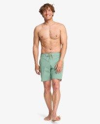 3 Wategos Low Tide Green EBYBS00131 Billabong