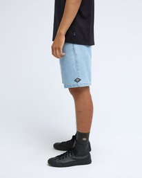 1 Larry Blau EBYWS00117 Billabong