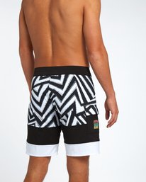 2 Pump X 18" Boardshorts  H1BS07BIP8 Billabong