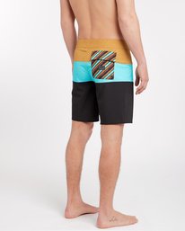 2 Tribong X 18'' Boardshorts  J1BS03BIS8 Billabong