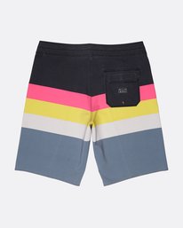 3 Momentum X Short 17'' Boardshorts  L1BS06BIF8 Billabong