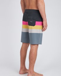 1 Momentum X Short 17'' Boardshorts  L1BS06BIF8 Billabong