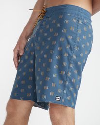 0 Sundays Min Pro 18" Boardshorts  N1BS07BIP9 Billabong