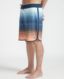 0 73 Stripe Pro 19" Boardshorts  N1BS10BIP9 Billabong