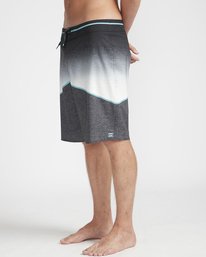 1 North Point Pro 20" Boardshorts Schwarz N1BS11BIP9 Billabong