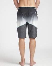 3 North Point Pro 20" Boardshorts Schwarz N1BS11BIP9 Billabong