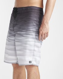 1 Resistance Originals 20" Boardshorts  N1BS28BIP9 Billabong
