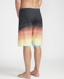 2 Fluid Originals 21" Boardshorts Multi N1BS32BIP9 Billabong
