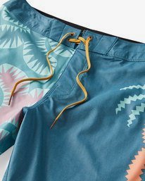6 Strange Flora Pro 18" Boardshorts  P1BS10BIS9 Billabong