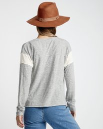 3 Kicking Game 2 - Knit Long Sleeves Tee for Women  Q3KT06BIF9 Billabong