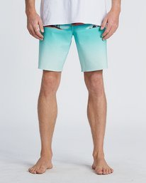 8 Tribong Pro 19" - Printed Board Shorts for Men  S1BS26BIP0 Billabong
