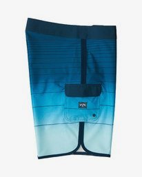 3 73 Stripe Pro 20" - Boardshorts com riscas para Homem Azul S1BS36BIP0 Billabong