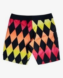 9 Diamonds AI Pro 18.5" - Board Shorts for Men Pink V1BS07BIW0 Billabong
