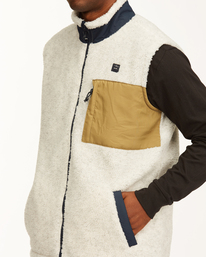 3 Adventure Division Canyon - Sleeveless Sherpa Body Warmer for Men  W1FL29BIP1 Billabong