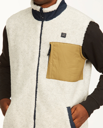 4 Adventure Division Canyon - Sleeveless Sherpa Body Warmer for Men  W1FL29BIP1 Billabong