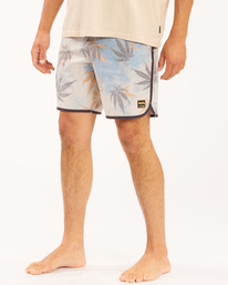 8 Wrangler 73 Mull Leaf 17" - Boardshorts for Men Multi Z1BS05BIF1 Billabong