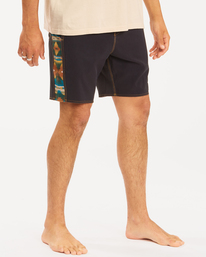 8 Wrangler Westward D Bah 17" - Boardshort pour Homme Noir Z1BS08BIF1 Billabong