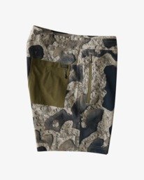 2 Highland Surftrek 17" - Boardshorts for Men  Z1BS11BIMU Billabong